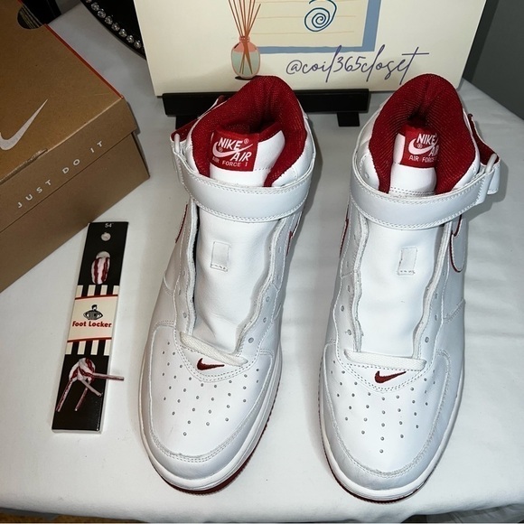 NEW Vintage Men’s 2002 Nike Air Force 1 Mid OG Size 12 White Varsity Red - Picture 3 of 14